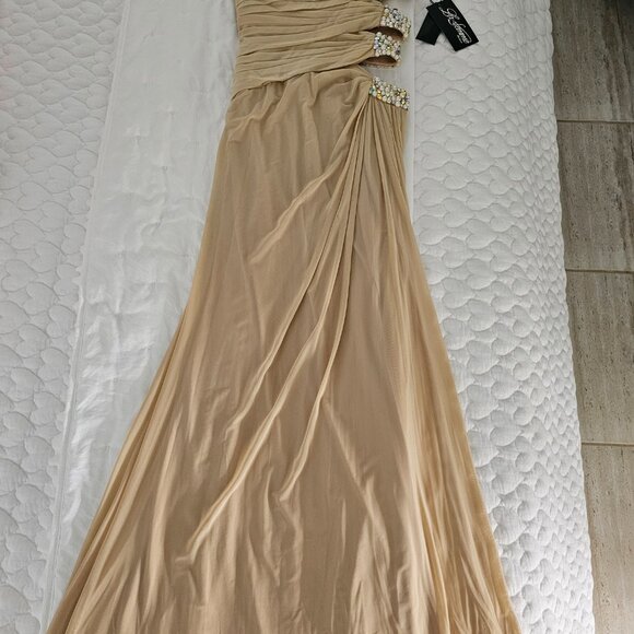 La Femme gown dress - Picture 3 of 12